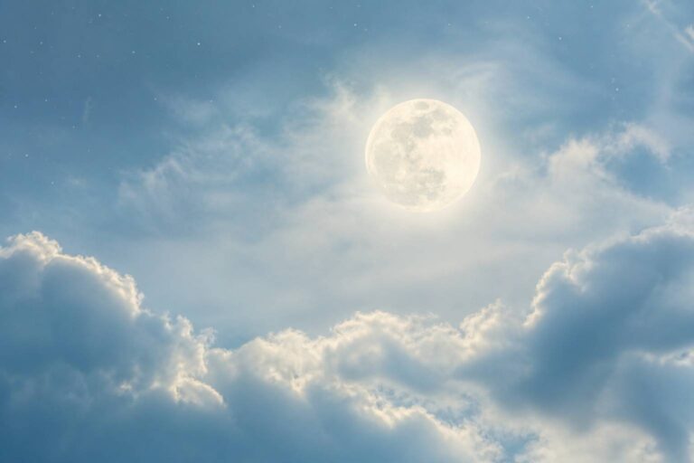 Signe astrologique lunaire : comment le calculer et ce qu&rsquo;il révèle